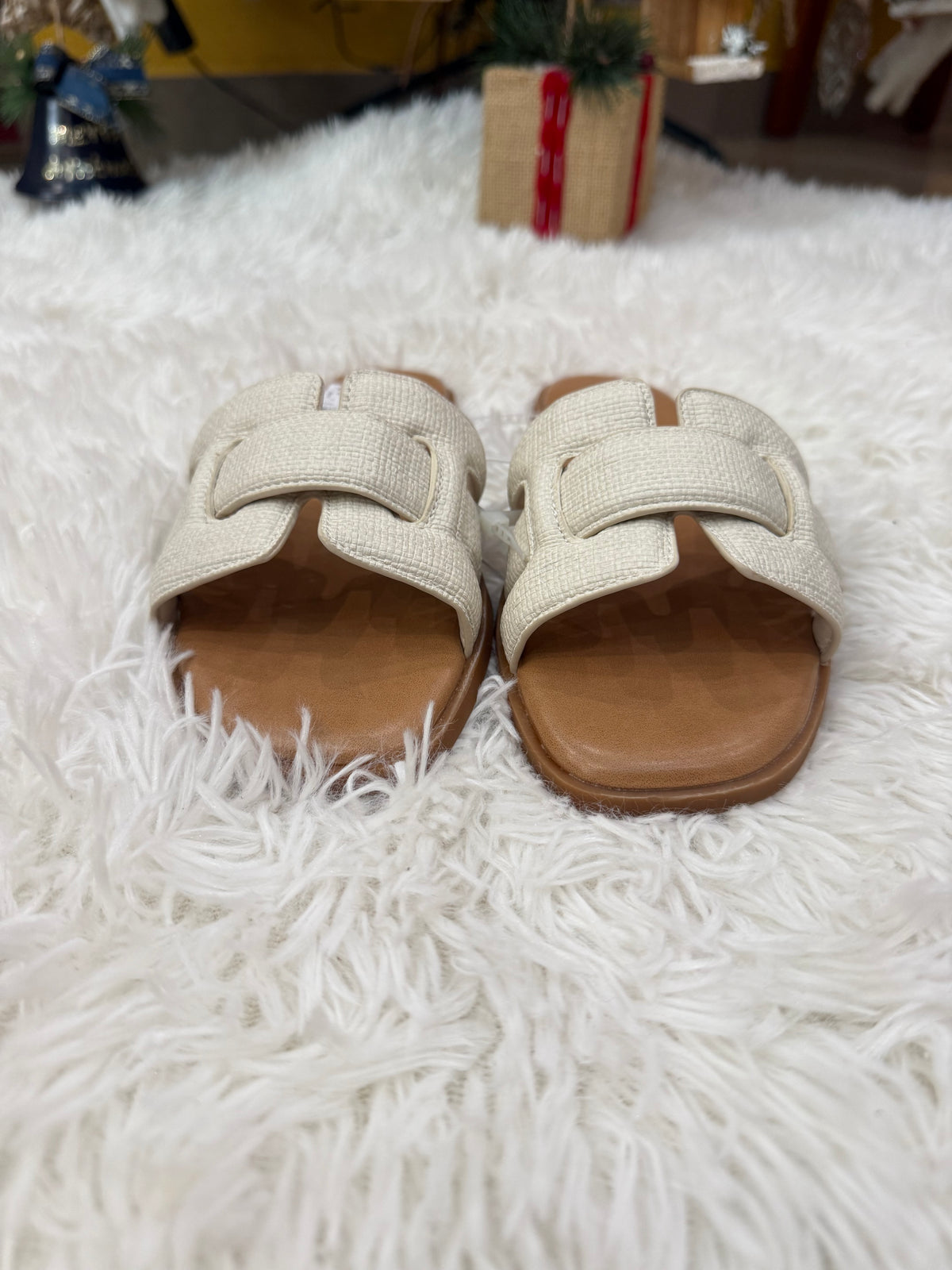 Sandalias Aldo Crema