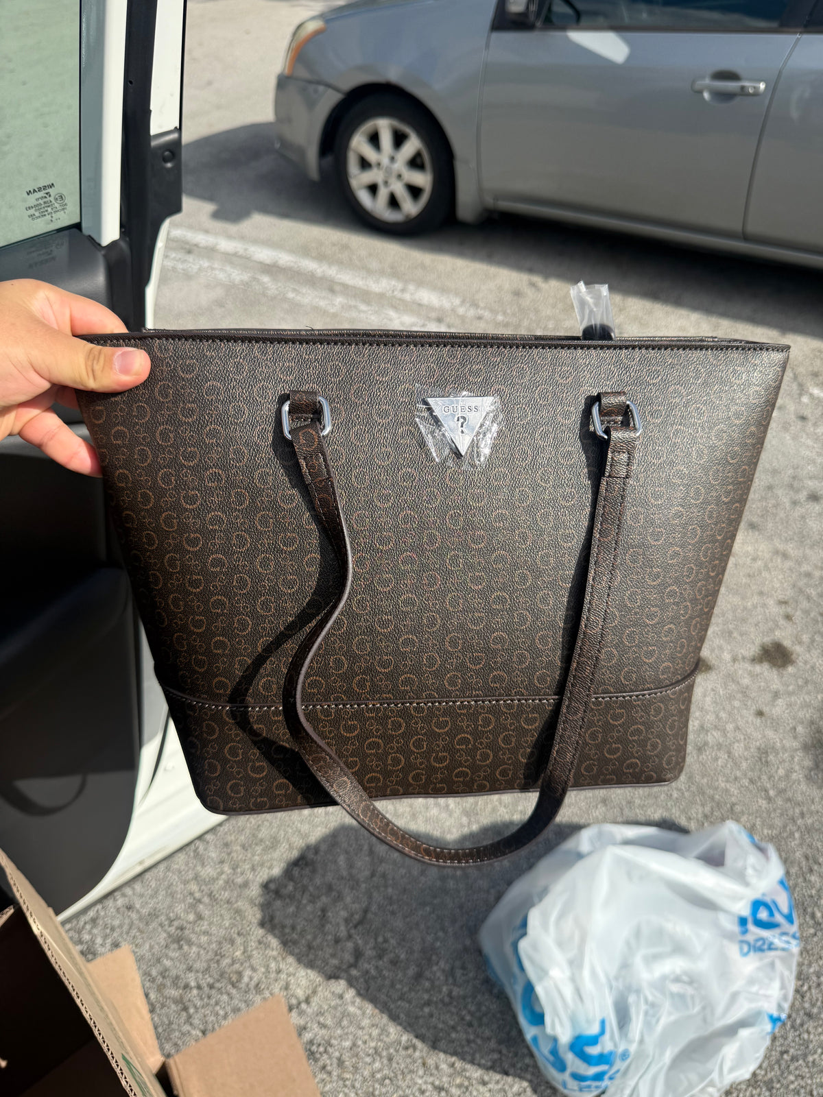 Cartera Guess